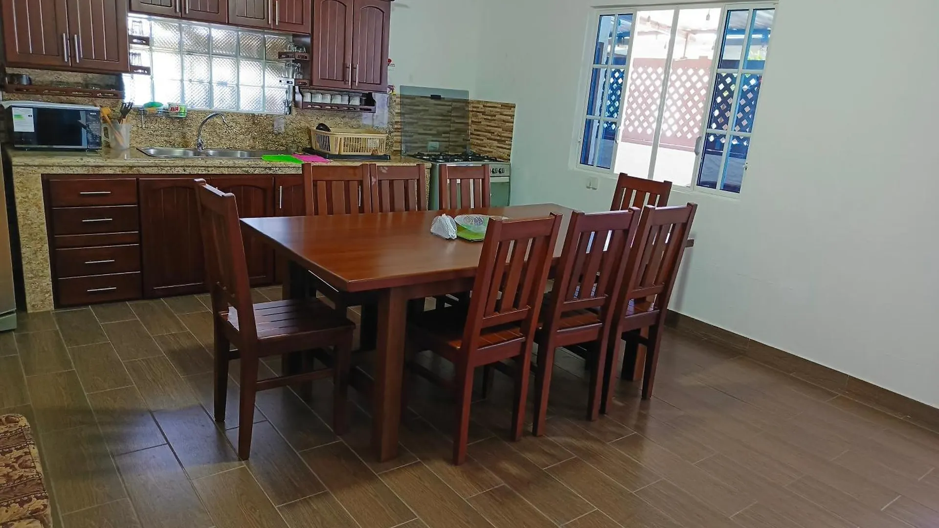 Guest house La Candelaria, Casa De Huespedes Con Bano Privado Puerto Baquerizo Moreno