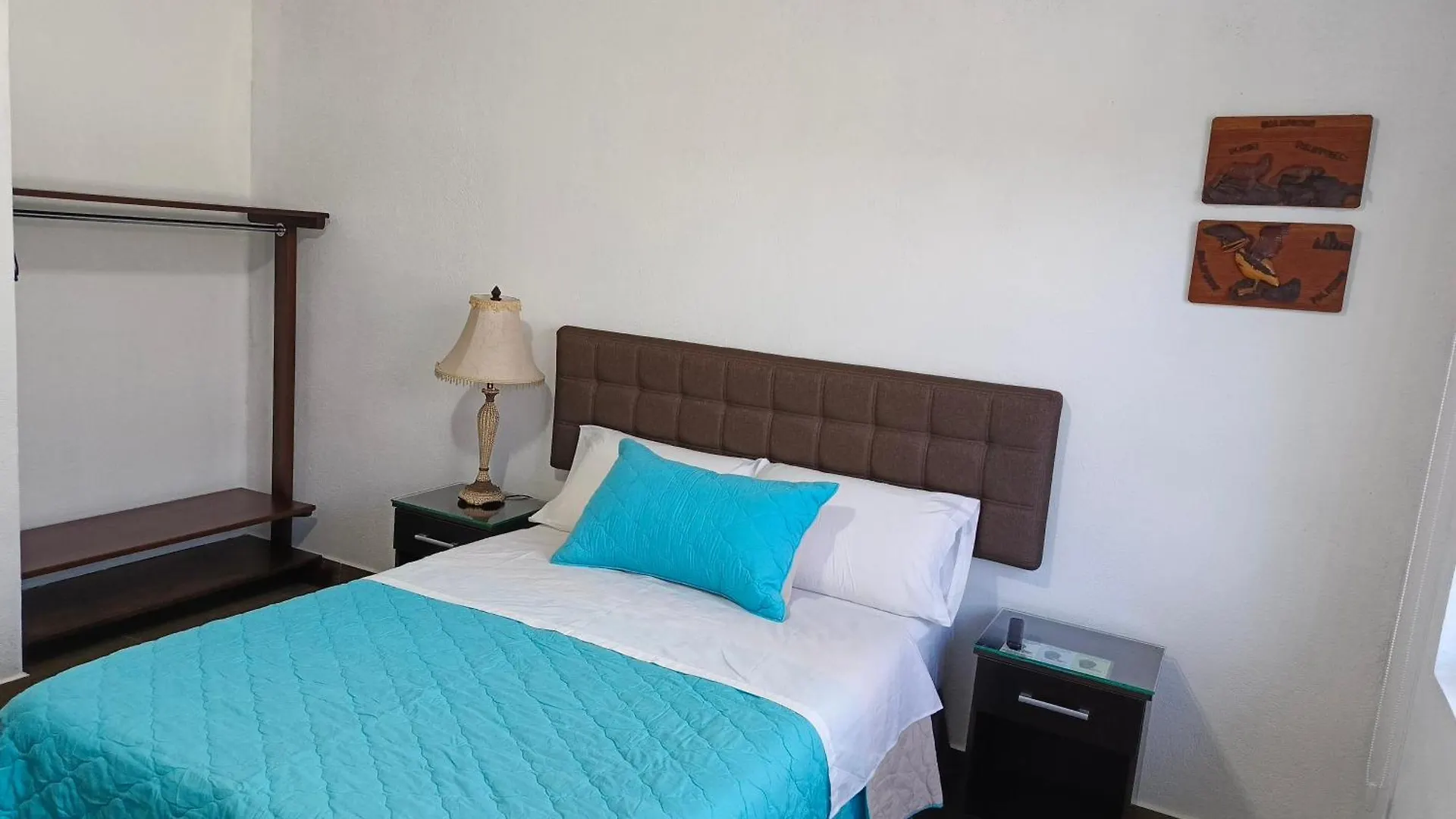 Guest house La Candelaria, Casa De Huespedes Con Bano Privado Puerto Baquerizo Moreno Ecuador